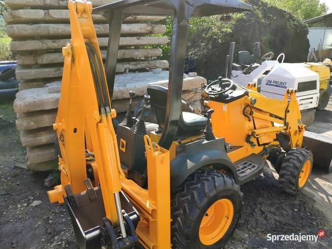 JCB MINI CX mini koparko-ładowarka