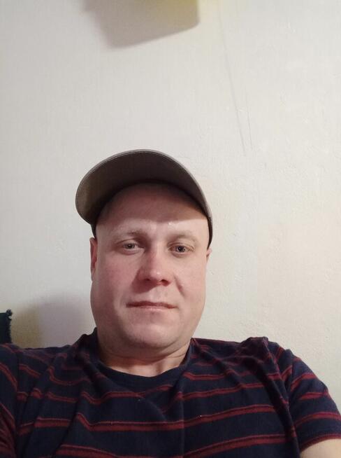 Pan o wolnym statusie poszukuje pani