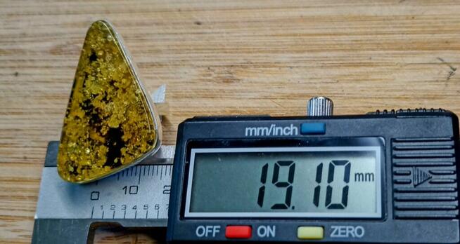 Pierścionki srebrny z bursztynem roz.20/śred.19,10mm