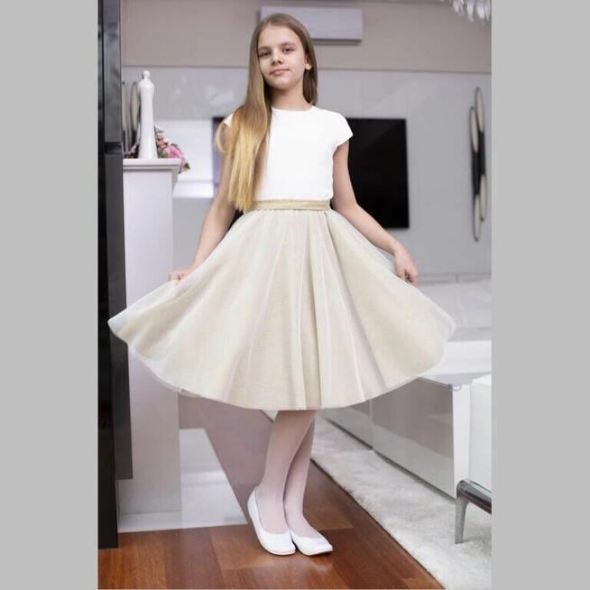 Sukienki wizytowe po komunii