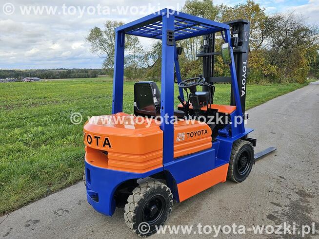 Wózek Widłowy TOYOTA 5FD25 , TOYOTA 5FDF25 widlak Linde