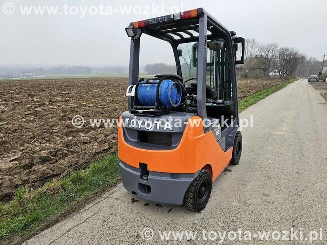 Wózek widłowy TOYOTA 8FGF15 wolny skok 8FG15 widlak Linde