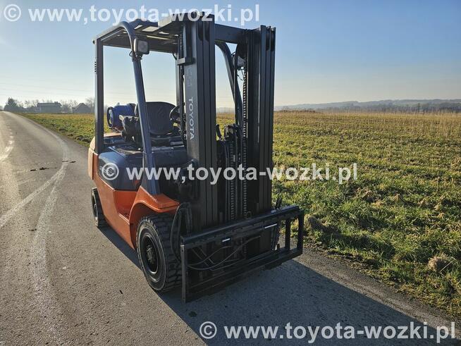 Wózek Widłowy TOYOTA 7FG25 , TOYOTA 7FGF25 widlak Linde