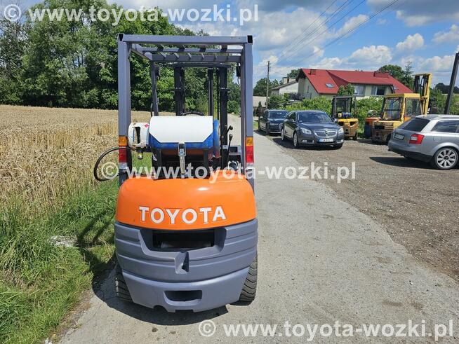 Wózek Widłowy TOYOTA 6FG15 Wózki Widłowe TOYOTA 6FGF15