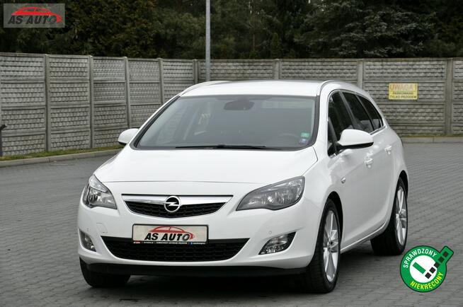 Opel Astra 1.4T 140KM nJoy/Navi/Serwis/Tempomat/Zadbany/Parktronik/