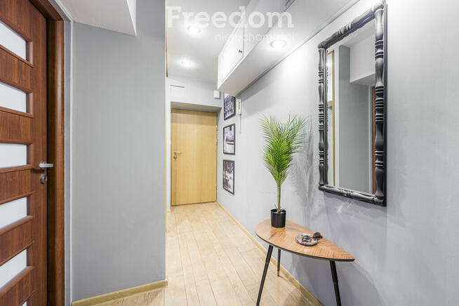 2 pokoje, kamienica, 49,5 m2, metro Ratusz Arsenał