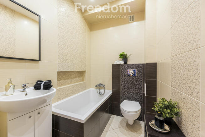 2 pokoje, kamienica, 49,5 m2, metro Ratusz Arsenał