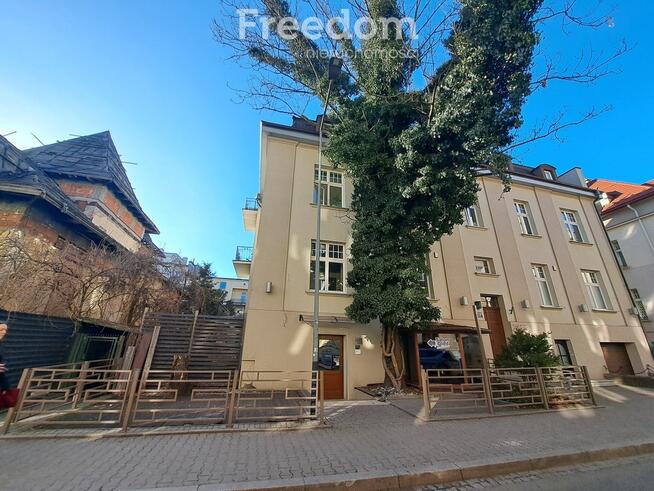 70 m lokal z działającym Whisky Barem i kasynem
