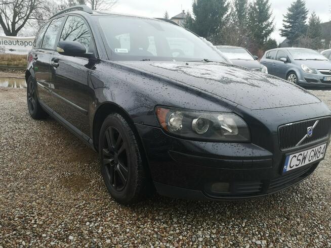 Volvo V50 2.0 diesel ładne czarne kombi na alusach Tanie Auta Fasty