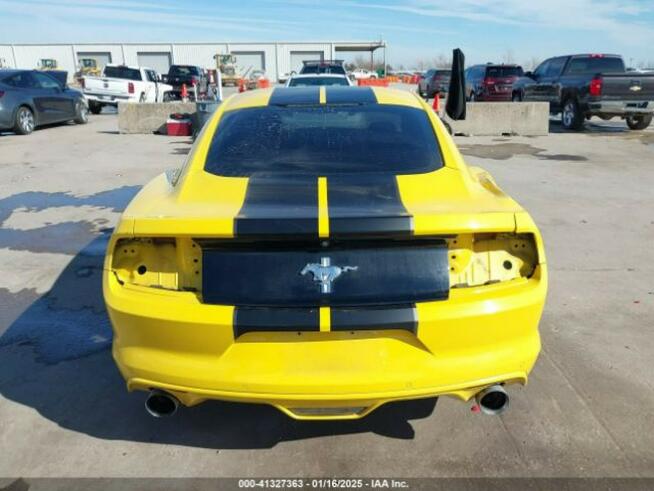 Ford Mustang V6 3.7l Automat RWD