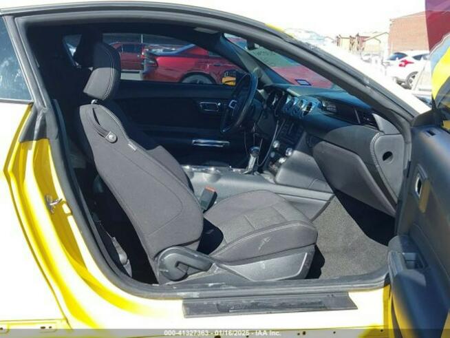 Ford Mustang V6 3.7l Automat RWD