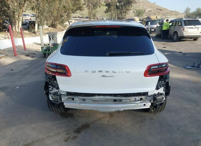 Porsche Macan Sport Chrono Package BOSE 2.0l AWD