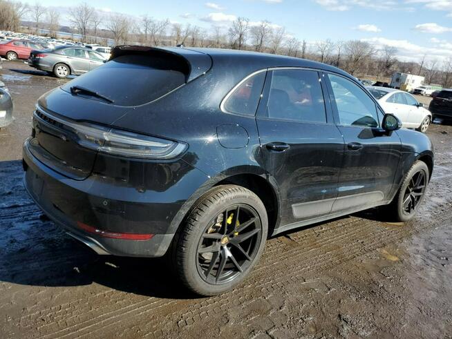 Porsche Macan Sport Chrono Package 2.0l AWD