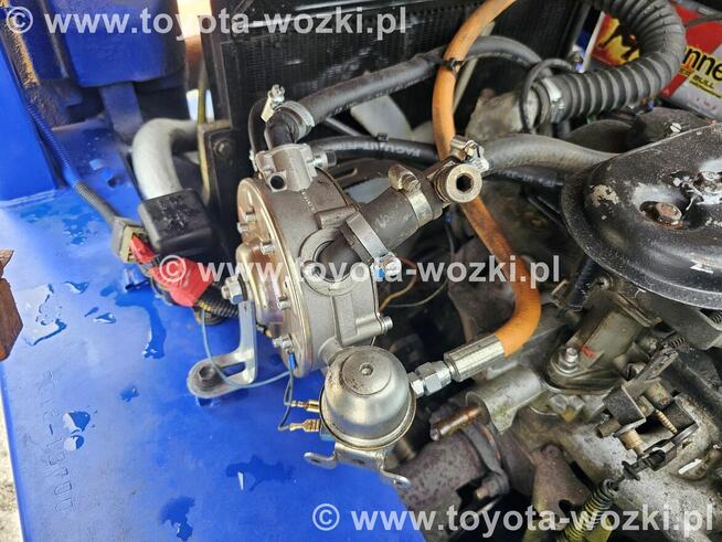 Wózek widłowy TOYOTA 4FG15 TOYOTA 4FGF15 widlak Linde