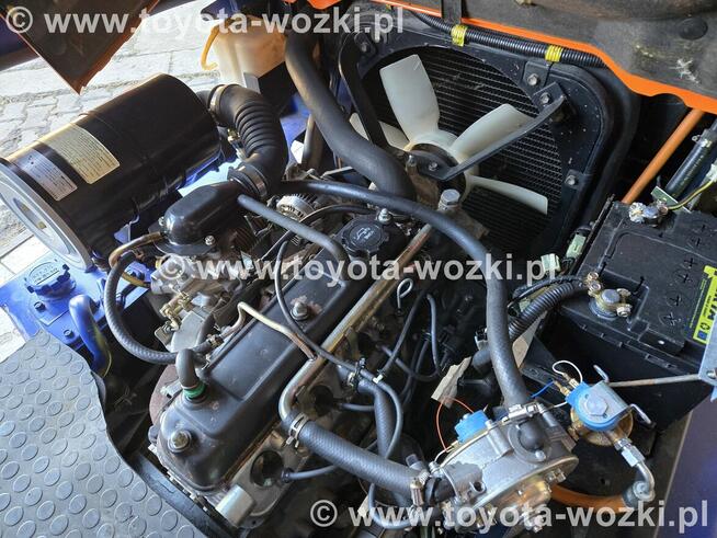 Wózek widłowy TOYOTA 5FD30 Kabina TOYOTA 5FDF30 Linde