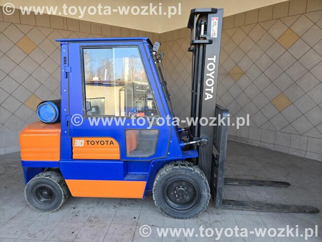 Wózek widłowy TOYOTA 5FD30 Kabina TOYOTA 5FDF30 Linde