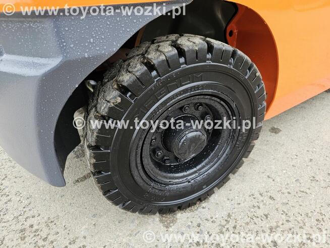 Wózek widłowy TOYOTA 8FGF15 wolny skok 8FG15 widlak Linde