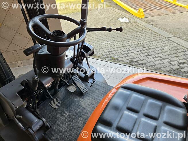 Wózek Widłowy TOYOTA 6FG30 Przesuw boczny TOYOTA 6FGF30