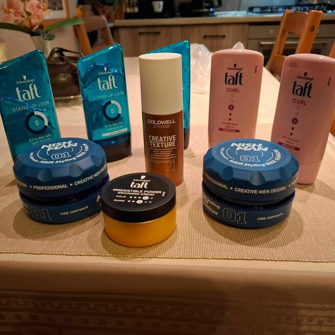 Żel, krem i guma do stylizacji włosów