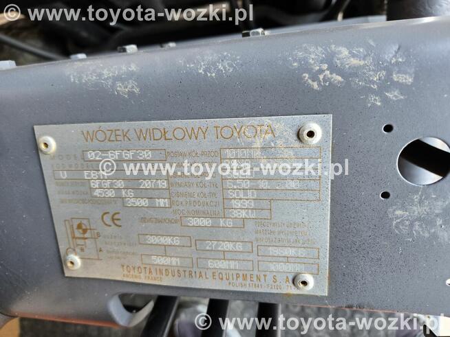 Wózek Widłowy TOYOTA 6FG30 Przesuw boczny TOYOTA 6FGF30