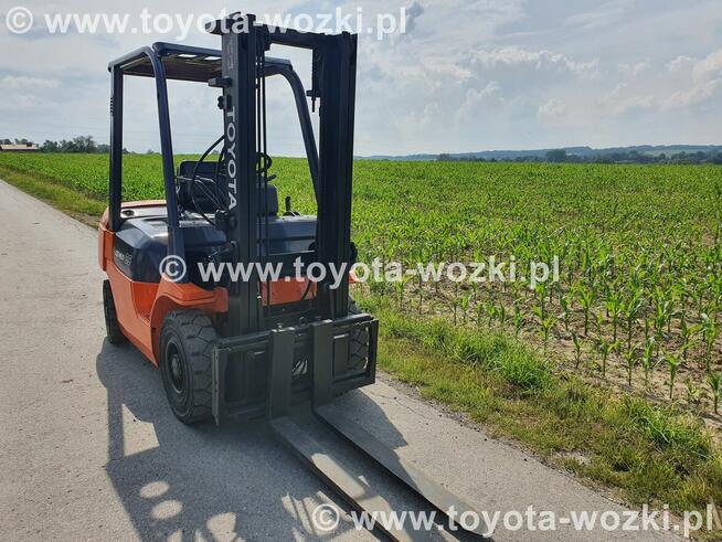 Wózek Widłowy TOYOTA 7FD25 , TOYOTA 7FDF25 widlak Linde