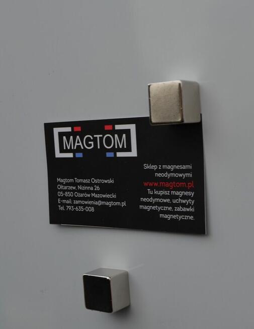 Pionek przycisk metalowy do tablicy gabloty czy na lodówkę