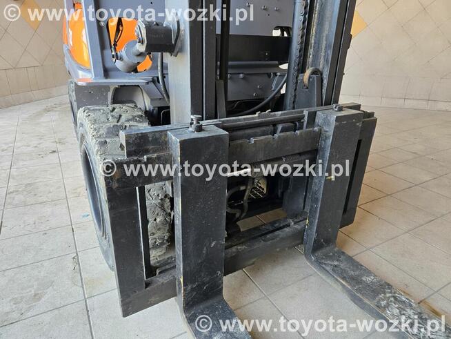 Wózek Widłowy TOYOTA 6FG30 Przesuw boczny TOYOTA 6FGF30