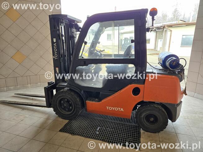 Wózek Widłowy TOYOTA 8FG30 Kabina TOYOTA 8FGF30 widlak Linde