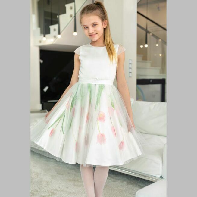 Wizytowe sukienki dla dzieci