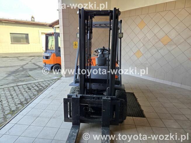 Wózek Widłowy TOYOTA 6FG30 Przesuw boczny TOYOTA 6FGF30