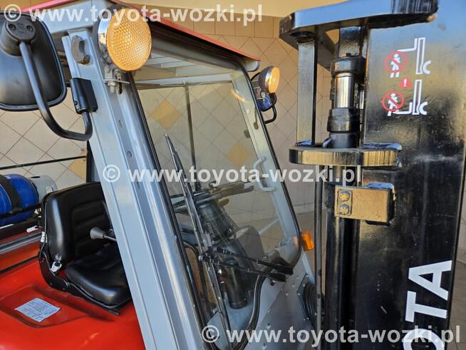Wózek Widłowy TOYOTA 6FG25 Kabina TOYOTA 6FGF25 Linde