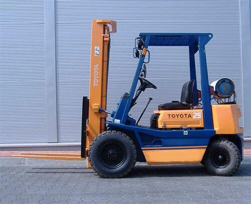 Wózek widłowy TOYOTA serii 4, wózki widłowe TOYOTA, Linde