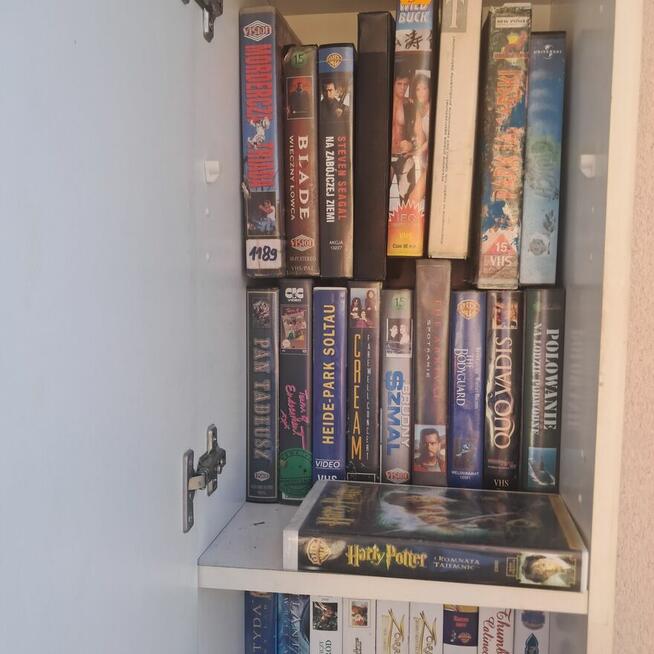 Kasety vhs okolo 200