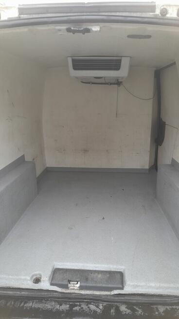 Samochód z chłodnią