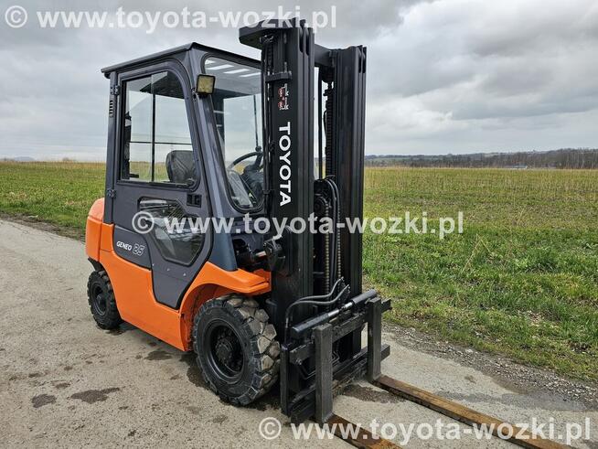 Wózek widłowy TOYOTA 7FDF25 triplx TOYOTA 7FD25 widlak Linde