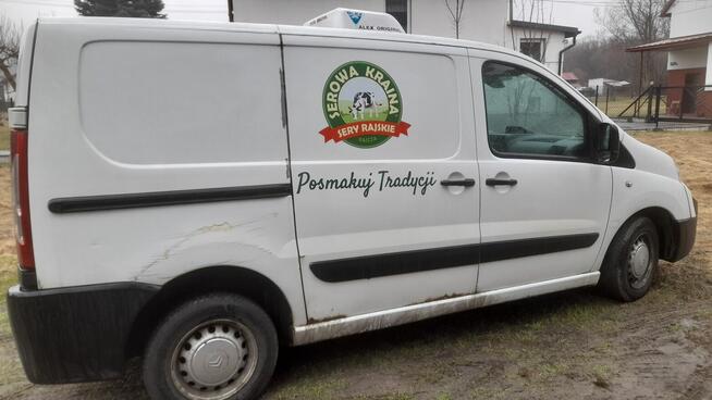 Samochód z chłodnią