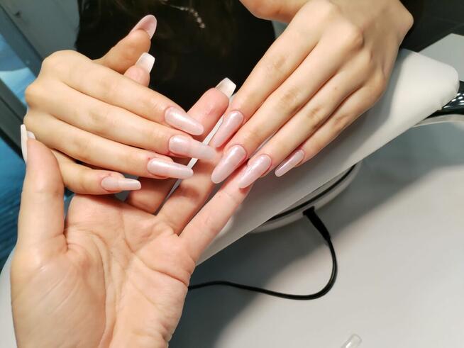 Zaproszenie na manicure i pedicure – Poznań, Winogrady!