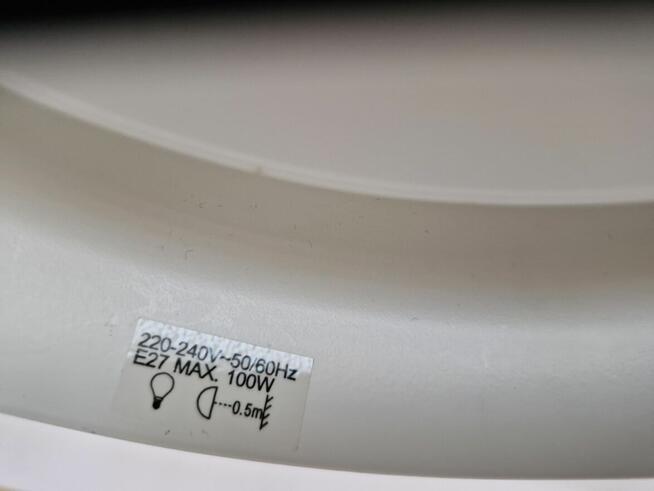 Metalowa lampa sufitowa