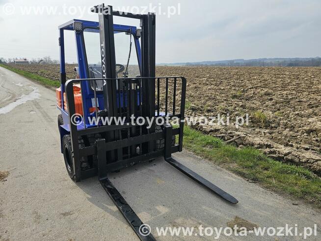 Wózek widłowy TOYOTA 5FG25 TOYOTA 5FGF25 widlak Linde