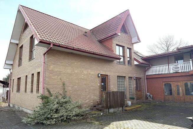 Pensjonat na sprzedaż z domem mieszkalnym, Liszna