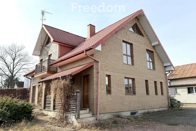 Pensjonat na sprzedaż z domem mieszkalnym, Liszna