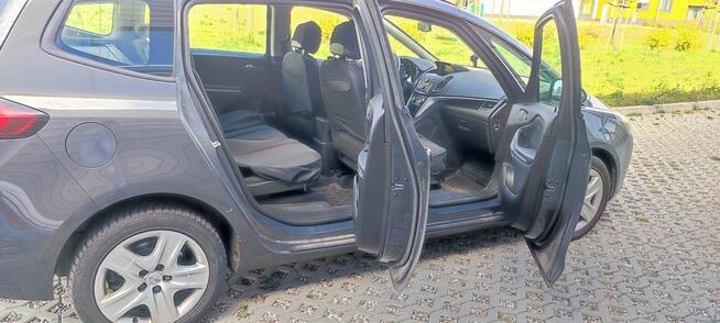 sprzedaż samochodu osobowego