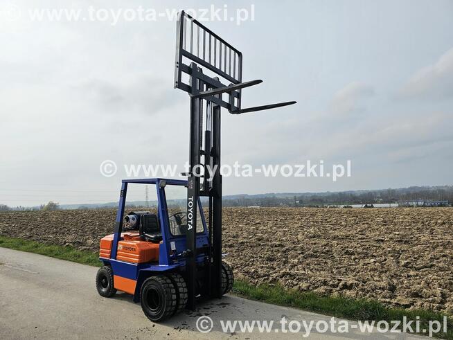 Wózek widłowy TOYOTA 5FG25 TOYOTA 5FGF25 widlak Linde