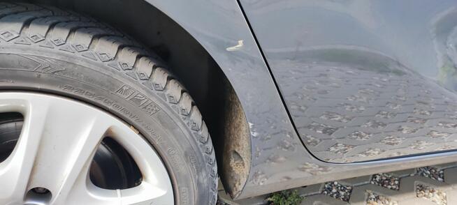 sprzedaż samochodu osobowego