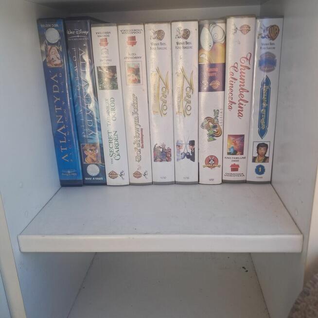 Kasety vhs okolo 200