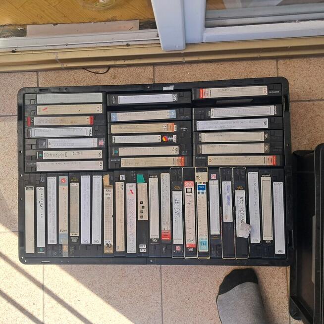 Kasety vhs okolo 200