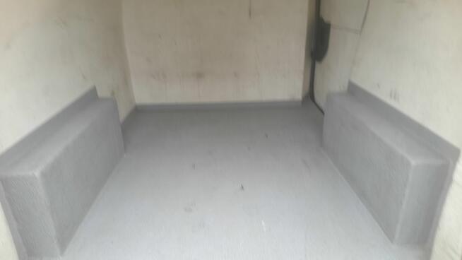 Samochód z chłodnią