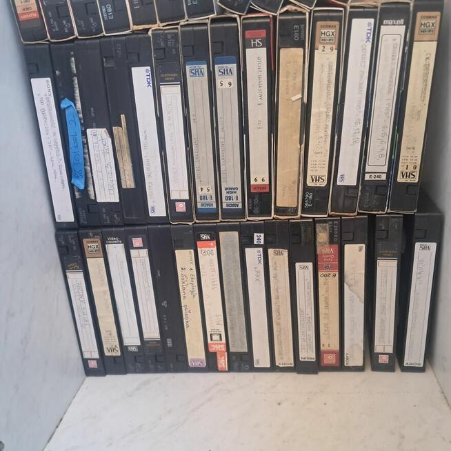 Kasety vhs okolo 200