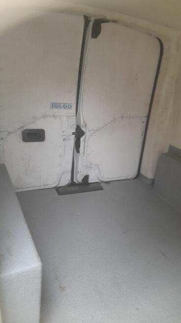 Samochód z chłodnią