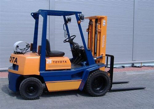 Wózek widłowy TOYOTA serii 4, wózki widłowe TOYOTA, Linde
